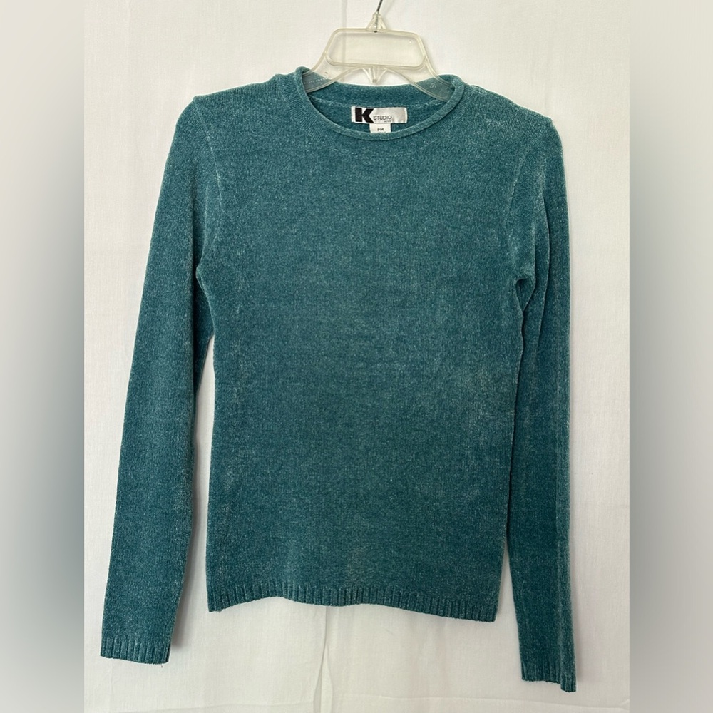 3/$15 Kstudio Women’s Petite Sweater Size PM